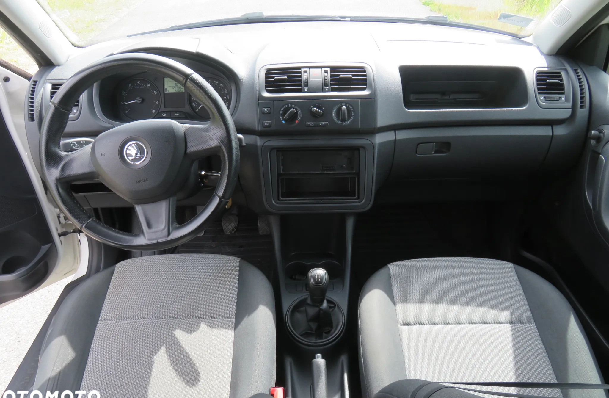 Skoda Fabia cena 25900 przebieg: 126400, rok produkcji 2014 z Wrocław małe 466